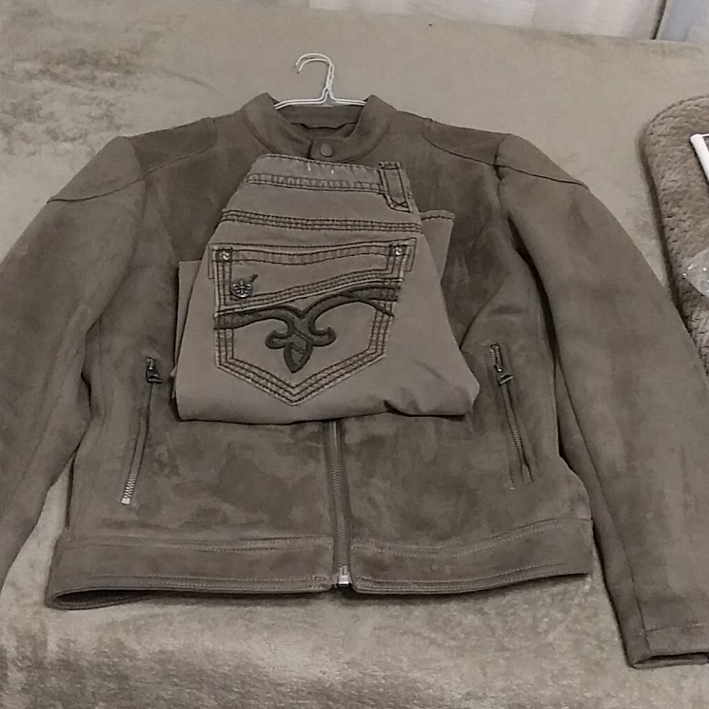 Men's Two Piece Set. Jacket and Jeans